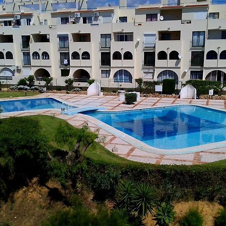 Apartamentos Poente Da Aldeia อัลบูเฟรา ภายนอก รูปภาพ