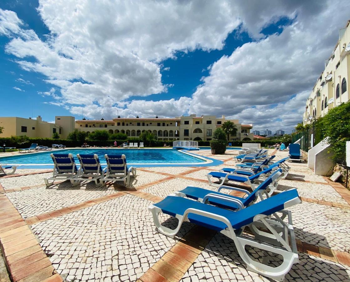 Apartamentos Poente Da Aldeia อัลบูเฟรา ภายนอก รูปภาพ