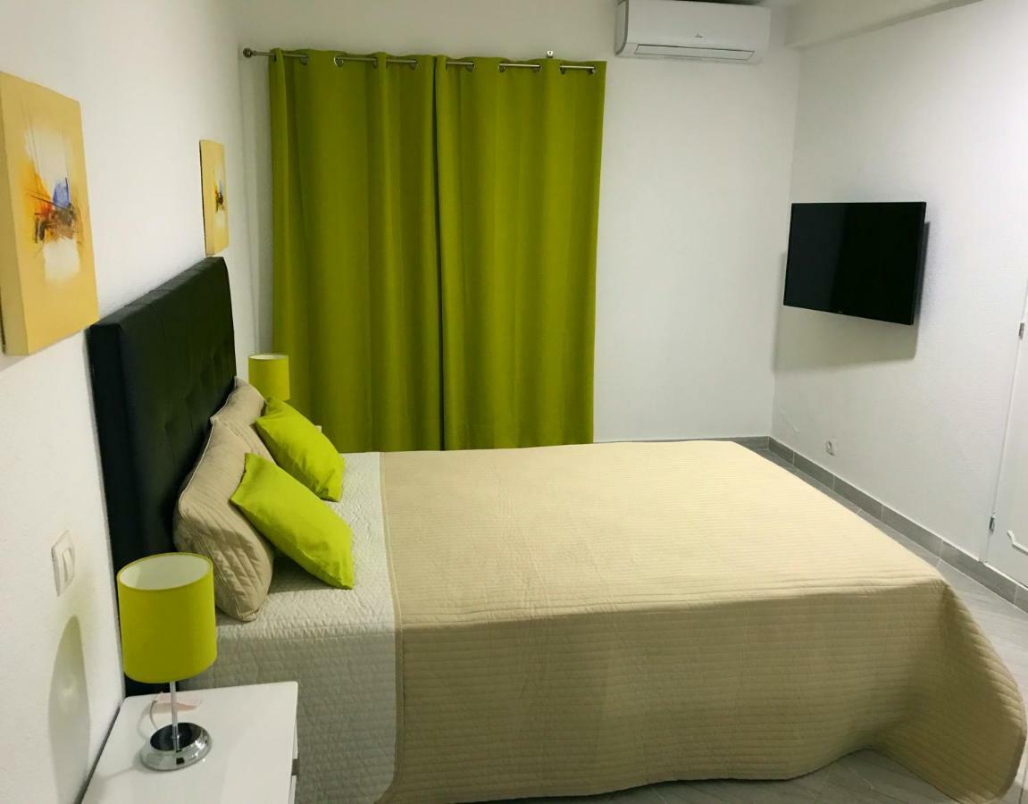Apartamentos Poente Da Aldeia อัลบูเฟรา ภายนอก รูปภาพ